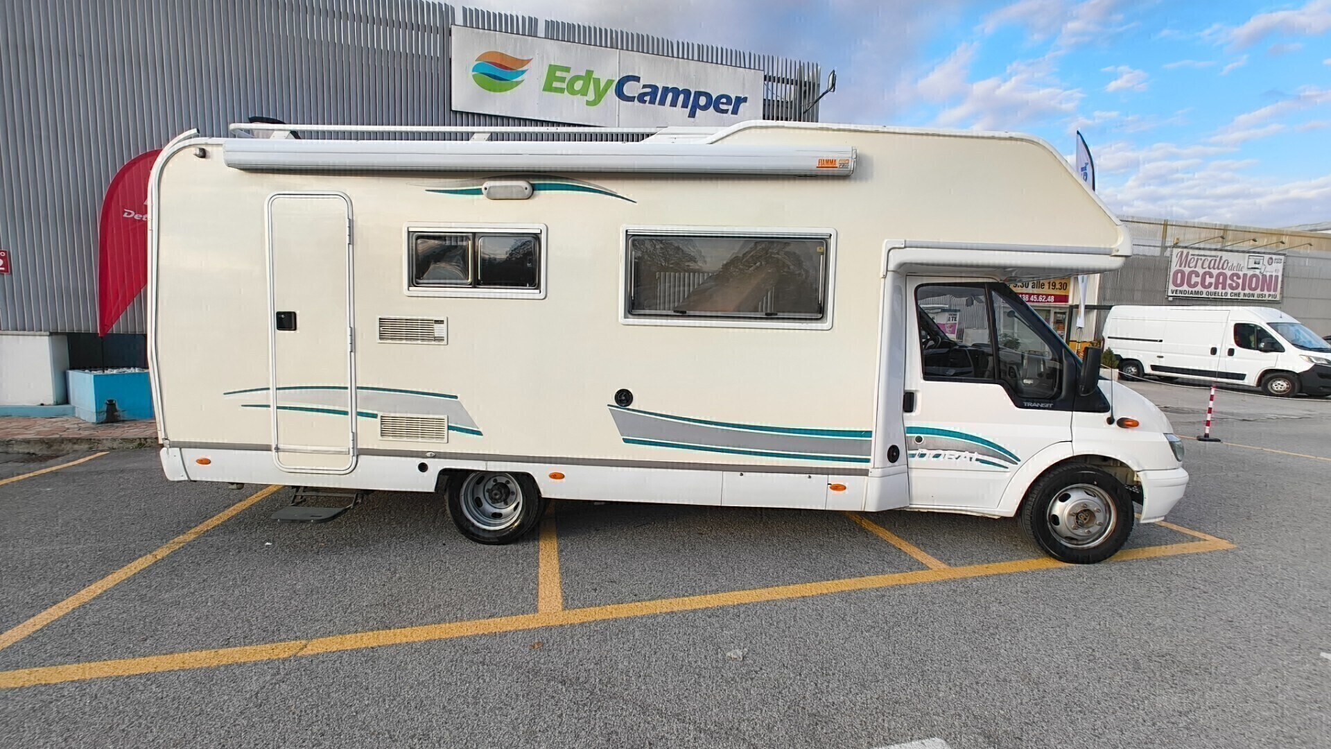 Elnagh DORAL MANSARDATO CON DOPPIA DINETTE CAMPER