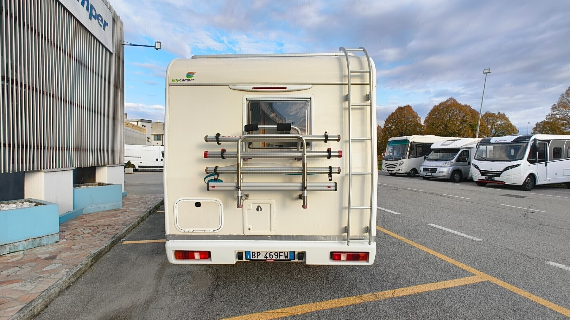 Elnagh DORAL MANSARDATO CON DOPPIA DINETTE CAMPER