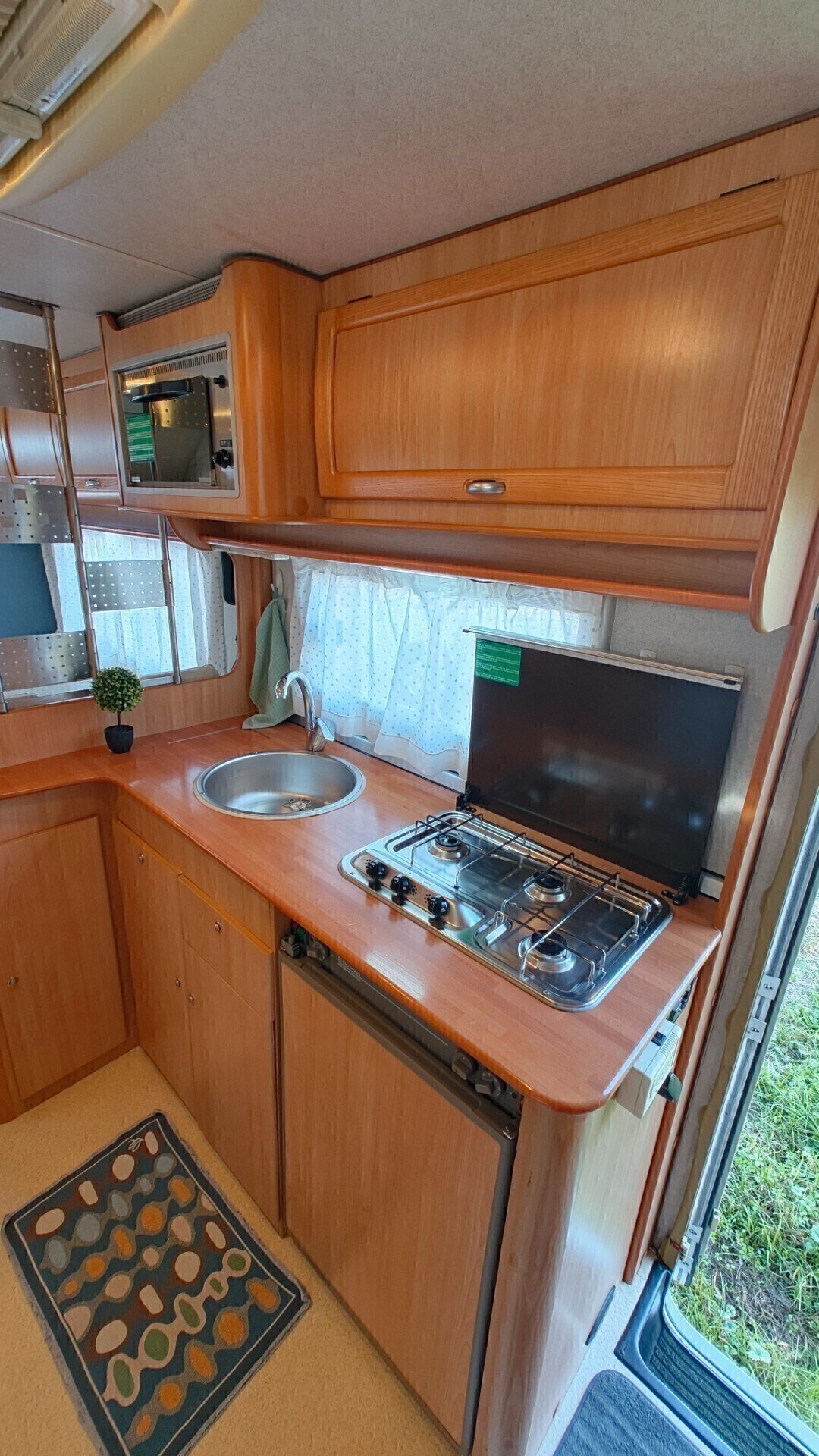 Elnagh DORAL MANSARDATO CON DOPPIA DINETTE CAMPER