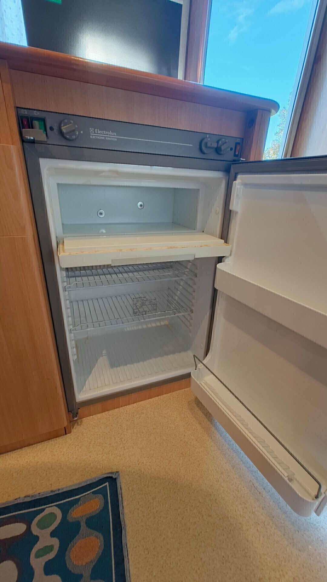 Elnagh DORAL MANSARDATO CON DOPPIA DINETTE CAMPER