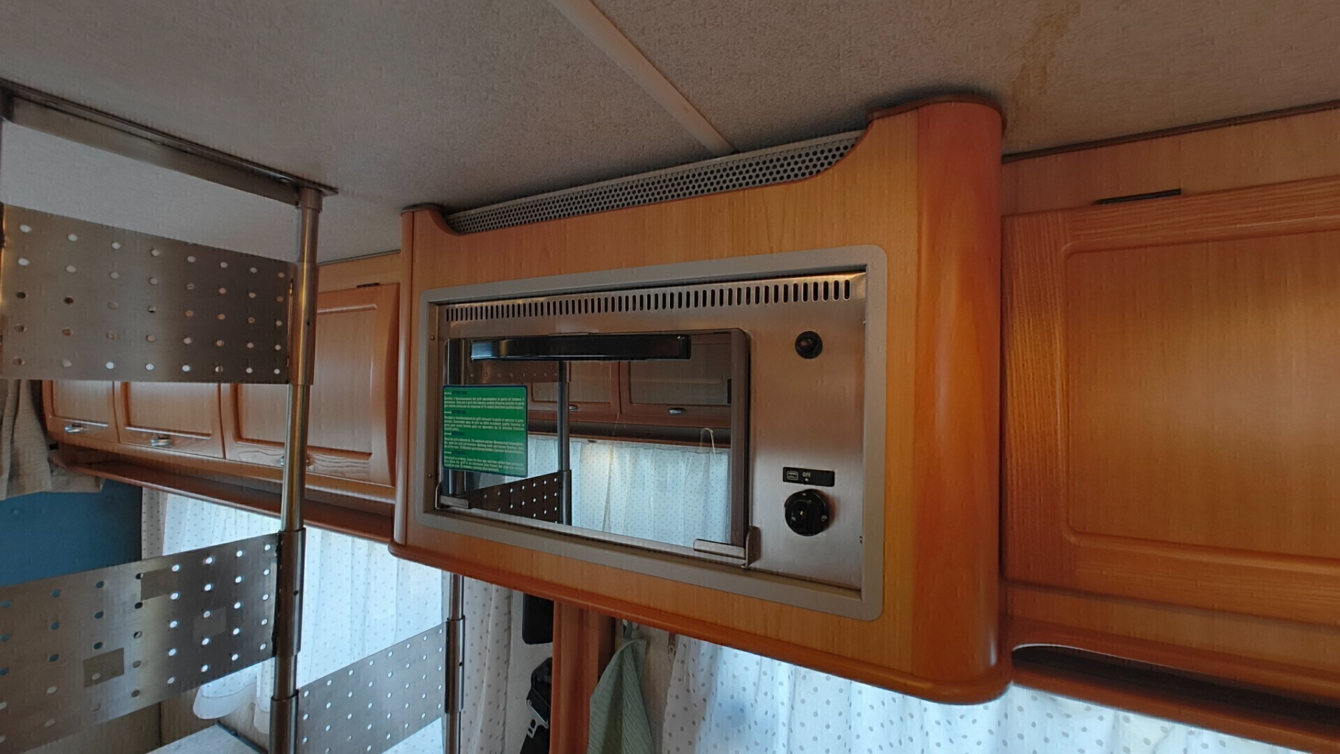 Elnagh DORAL MANSARDATO CON DOPPIA DINETTE CAMPER
