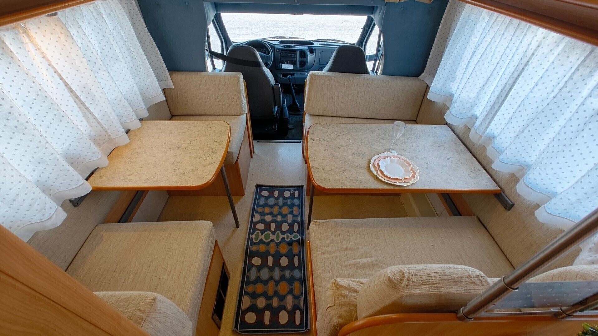 Elnagh DORAL MANSARDATO CON DOPPIA DINETTE CAMPER