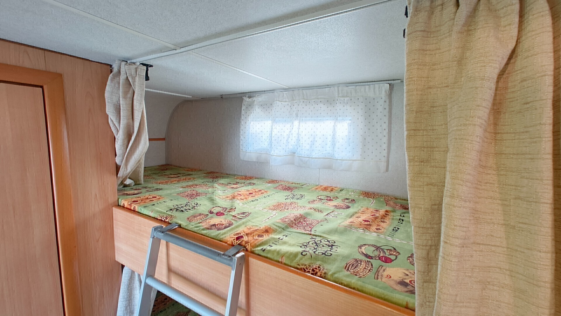 Elnagh DORAL MANSARDATO CON DOPPIA DINETTE CAMPER