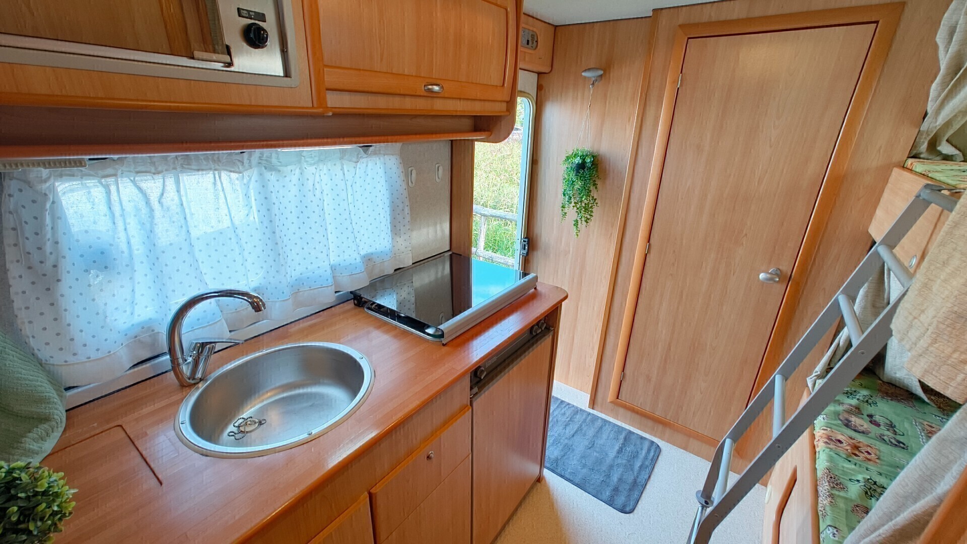 Elnagh DORAL MANSARDATO CON DOPPIA DINETTE CAMPER