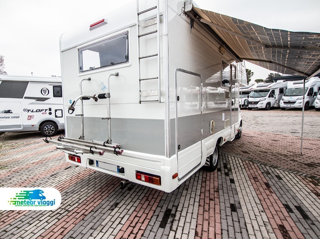 Camper Mansardato 6 posti Rimor Superbrig
