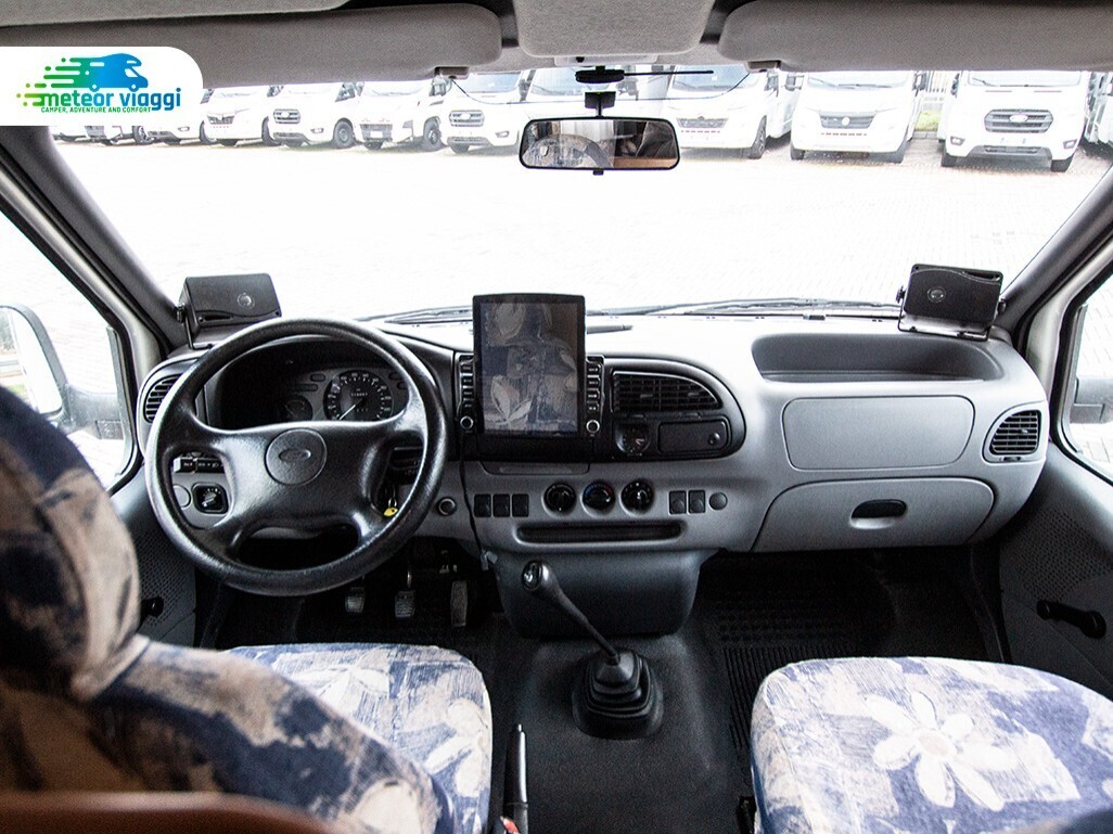 Camper Mansardato 6 posti Rimor Superbrig