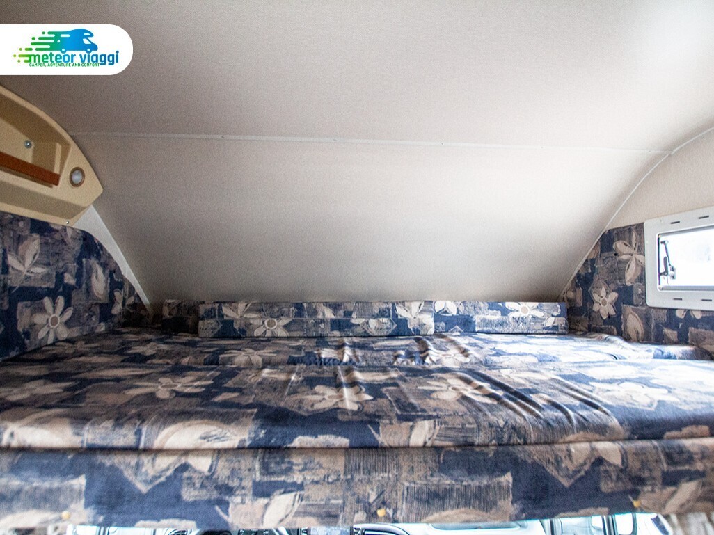 Camper Mansardato 6 posti Rimor Superbrig