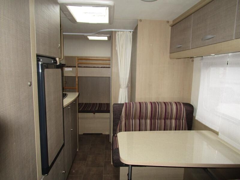 Burstner Premio 495 TK 2013, 6 posti letto moover