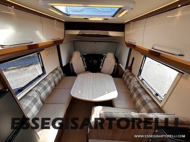 RAPIDO ITINEO SB 700 MOTORHOME 699 CM 150 CV 12/16