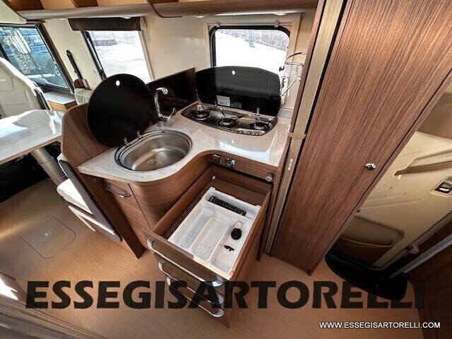 RAPIDO ITINEO SB 700 MOTORHOME 699 CM 150 CV 12/16