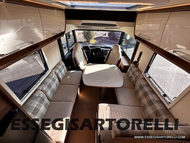 RAPIDO ITINEO SB 700 MOTORHOME 699 CM 150 CV 12/16
