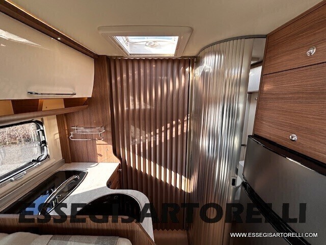 RAPIDO ITINEO SB 700 MOTORHOME 699 CM 150 CV 12/16