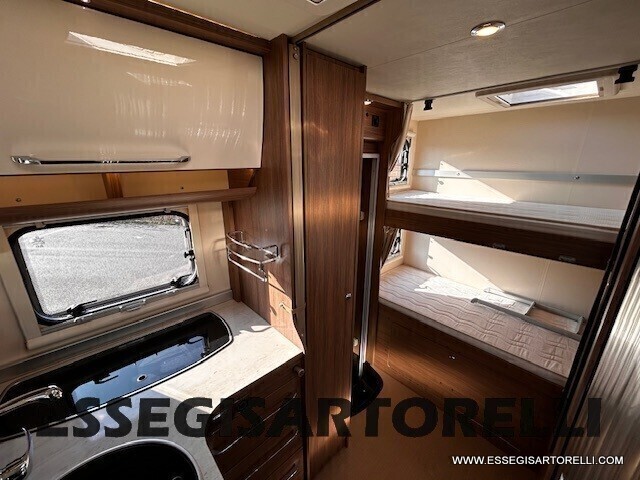 RAPIDO ITINEO SB 700 MOTORHOME 699 CM 150 CV 12/16
