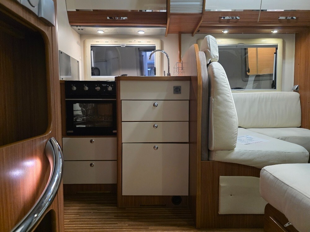 CAMPER ADRIA CORAL 660 SP