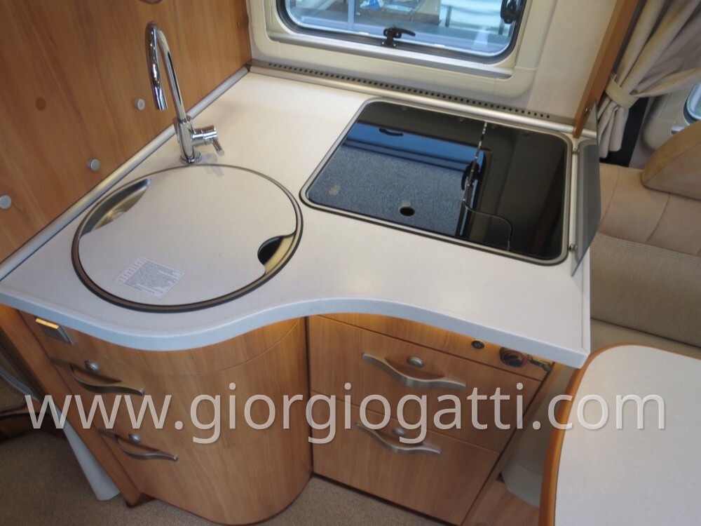CAMPER MOTORHOME HYMER STARLIGHT 575 CON LETTO BAS