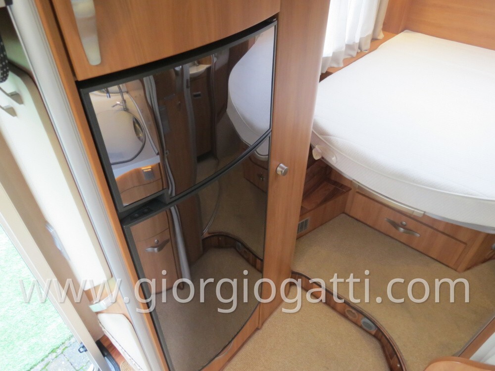 CAMPER MOTORHOME HYMER STARLIGHT 575 CON LETTO BAS