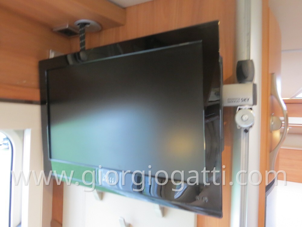 CAMPER MOTORHOME HYMER STARLIGHT 575 CON LETTO BAS