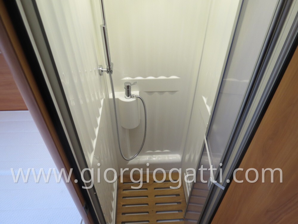 CAMPER MOTORHOME HYMER STARLIGHT 575 CON LETTO BAS