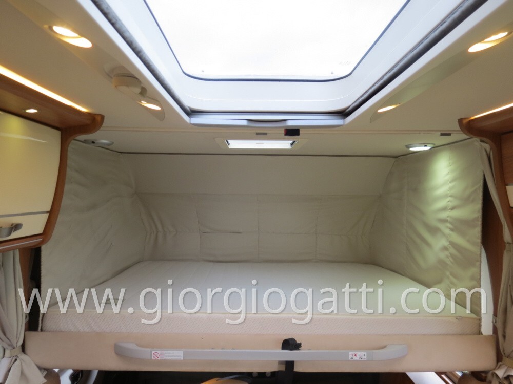 CAMPER MOTORHOME HYMER STARLIGHT 575 CON LETTO BAS