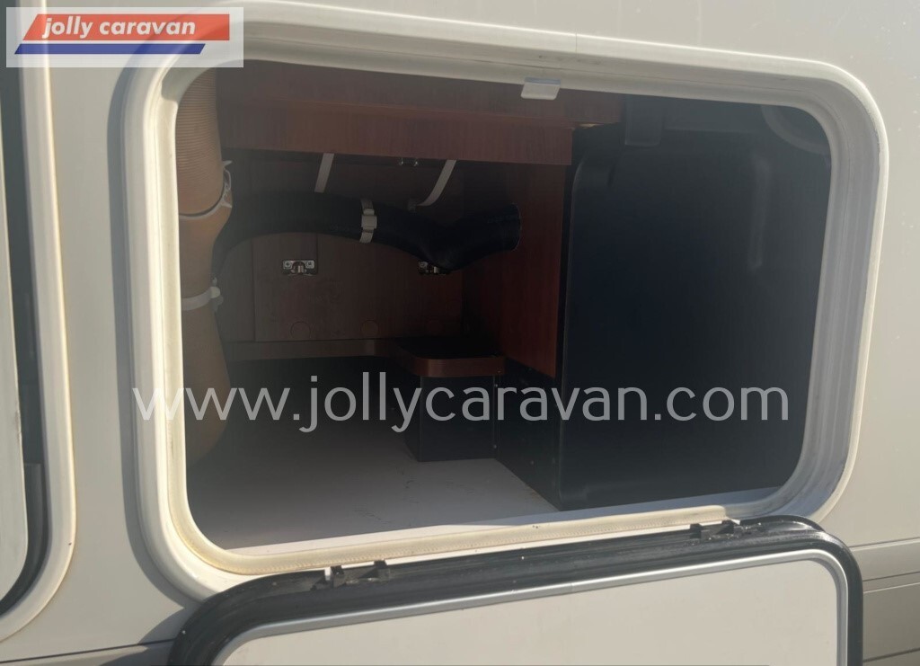 Carthago CHIC C-LINE 4.9 LE L