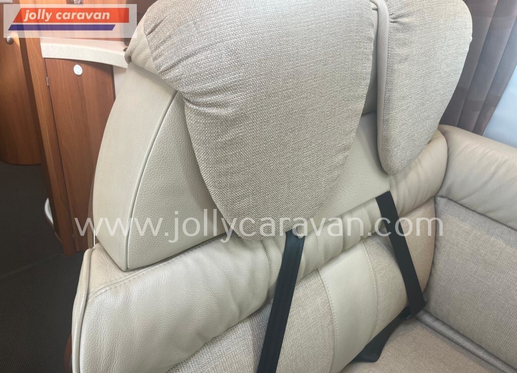 Carthago CHIC C-LINE 4.9 LE L
