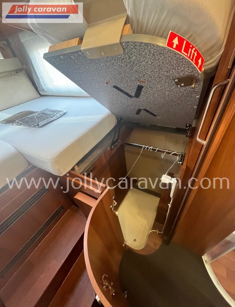 Carthago CHIC C-LINE 4.9 LE L