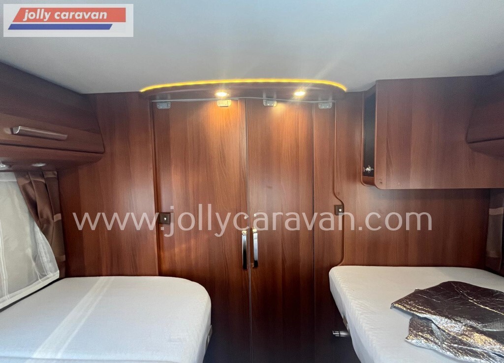 Carthago CHIC C-LINE 4.9 LE L