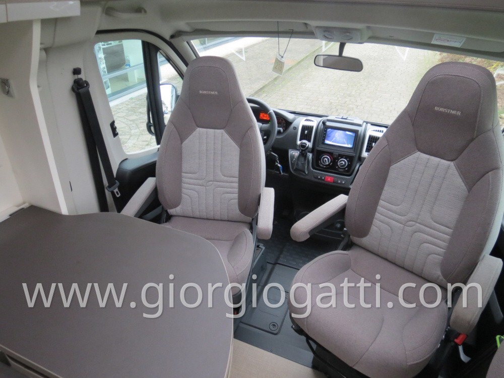 Bürstner Camper Burstner Travel Van 620 semintegra