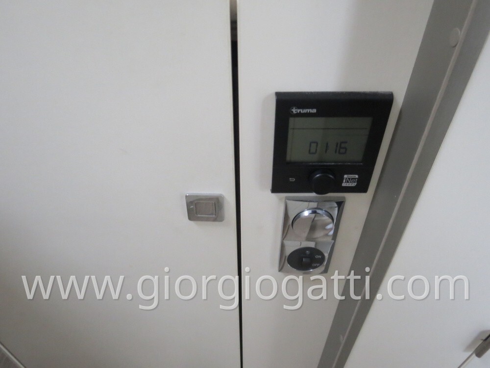 Bürstner Camper Burstner Travel Van 620 semintegra