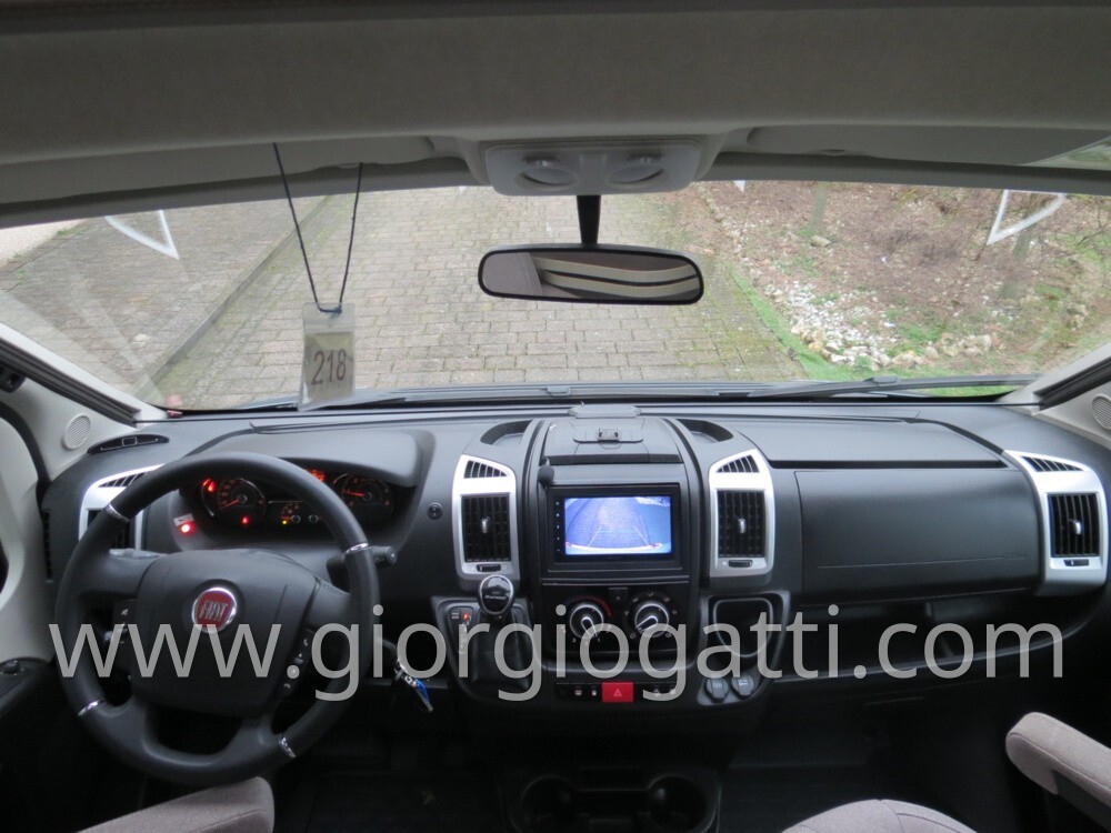 Bürstner Camper Burstner Travel Van 620 semintegra