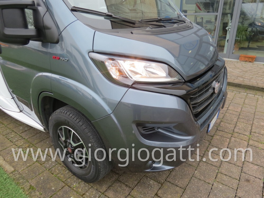 Bürstner Camper Burstner Travel Van 620 semintegra