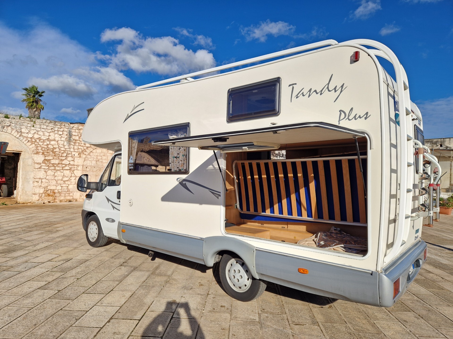 Mclouis TANDY PLUS 610 con A/C cabina guida
