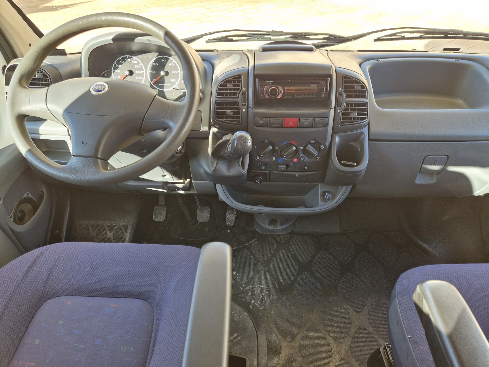 Mclouis TANDY PLUS 610 con A/C cabina guida