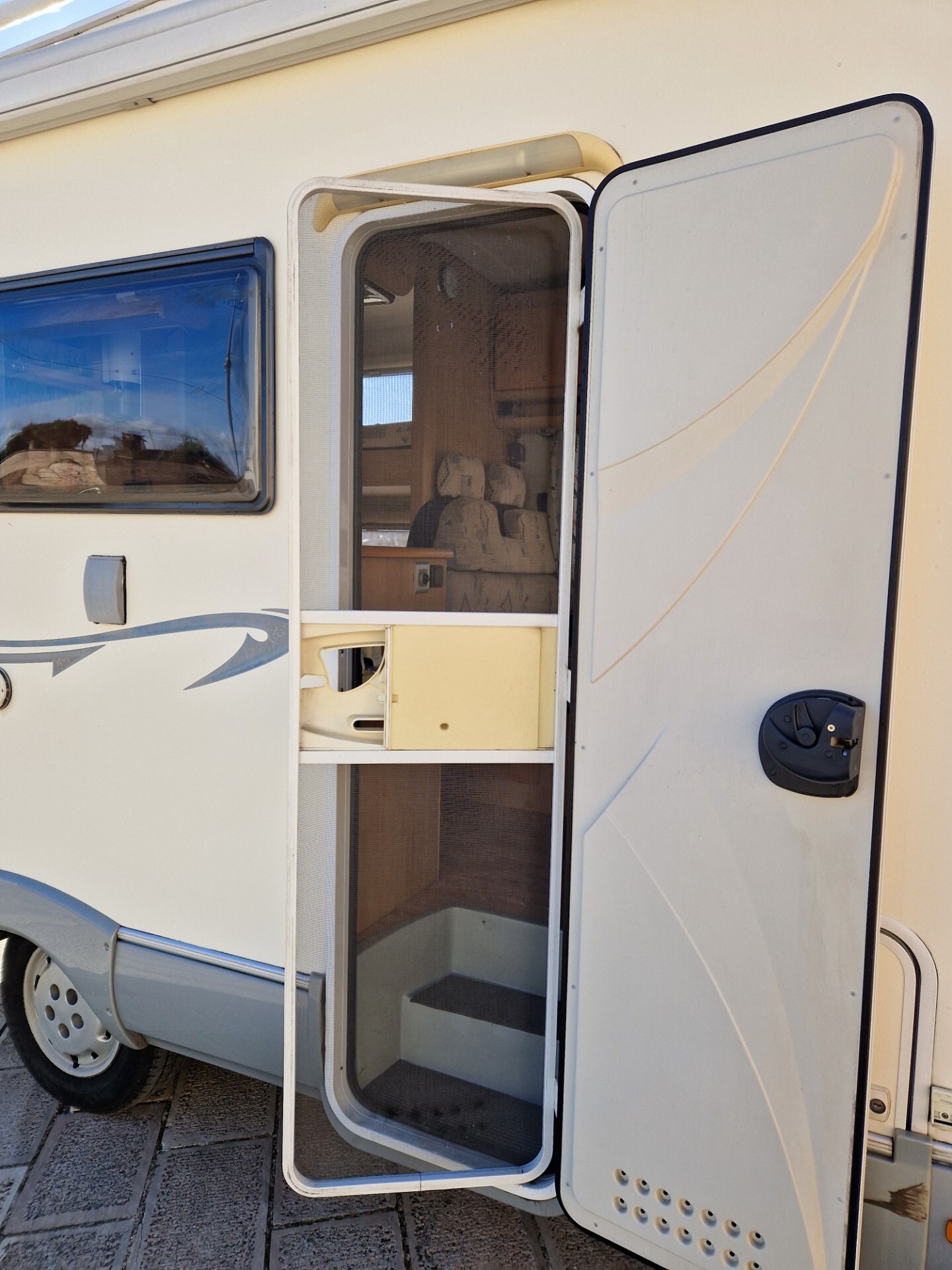 Mclouis TANDY PLUS 610 con A/C cabina guida