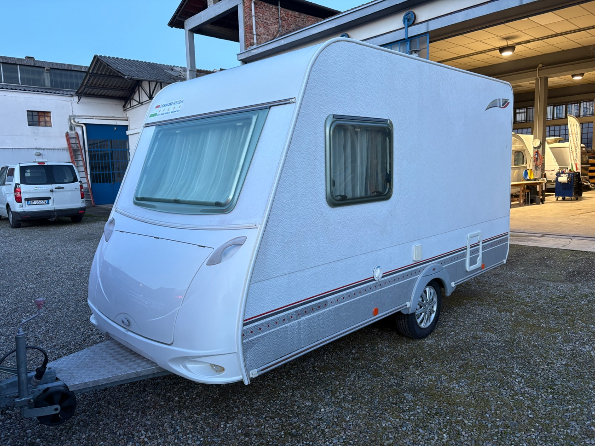 Sterckeman Stetckeman Starlett 370-posti 3-tendali