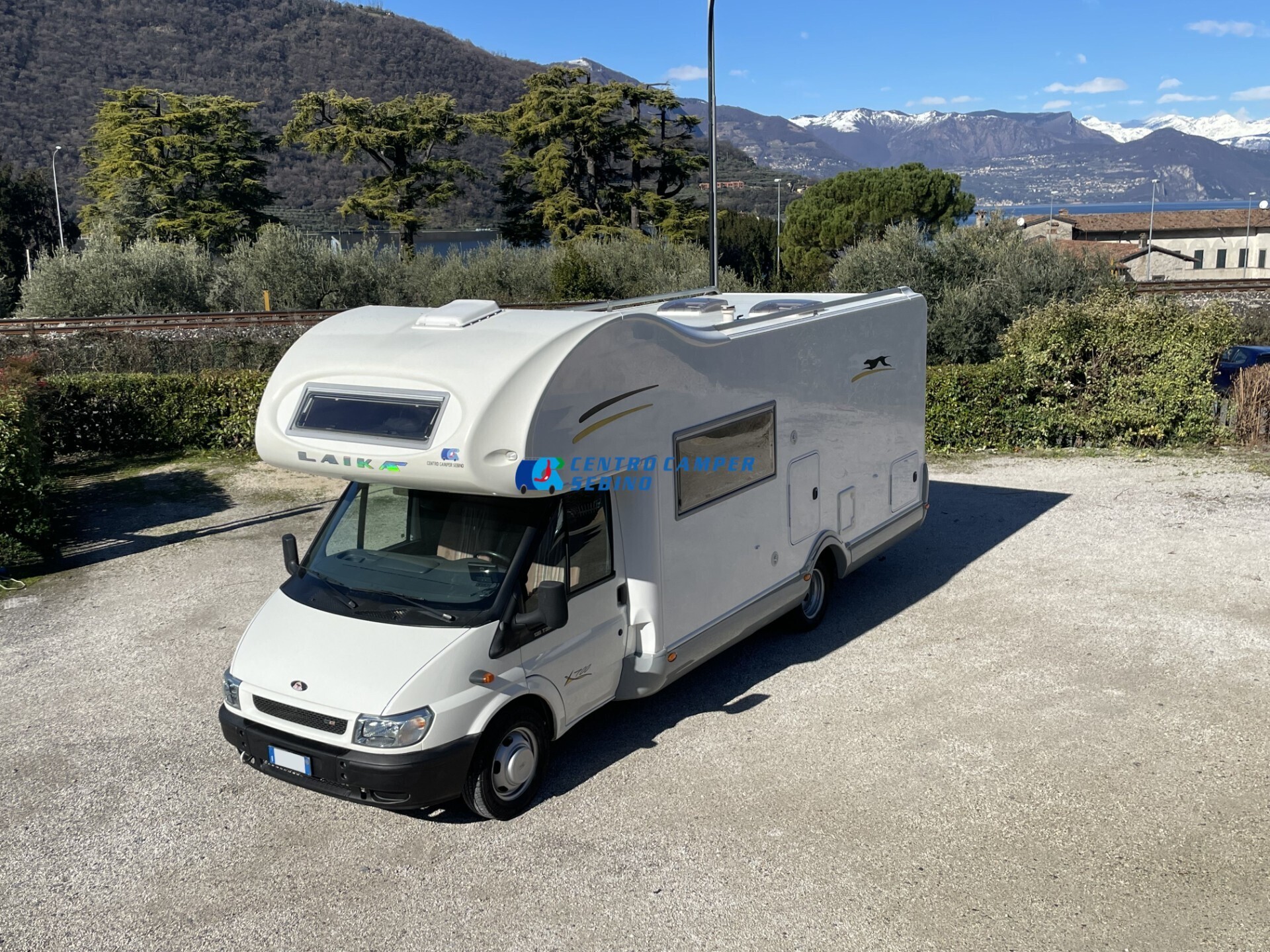 Laika X700 camper mansardato gemellato posteriore