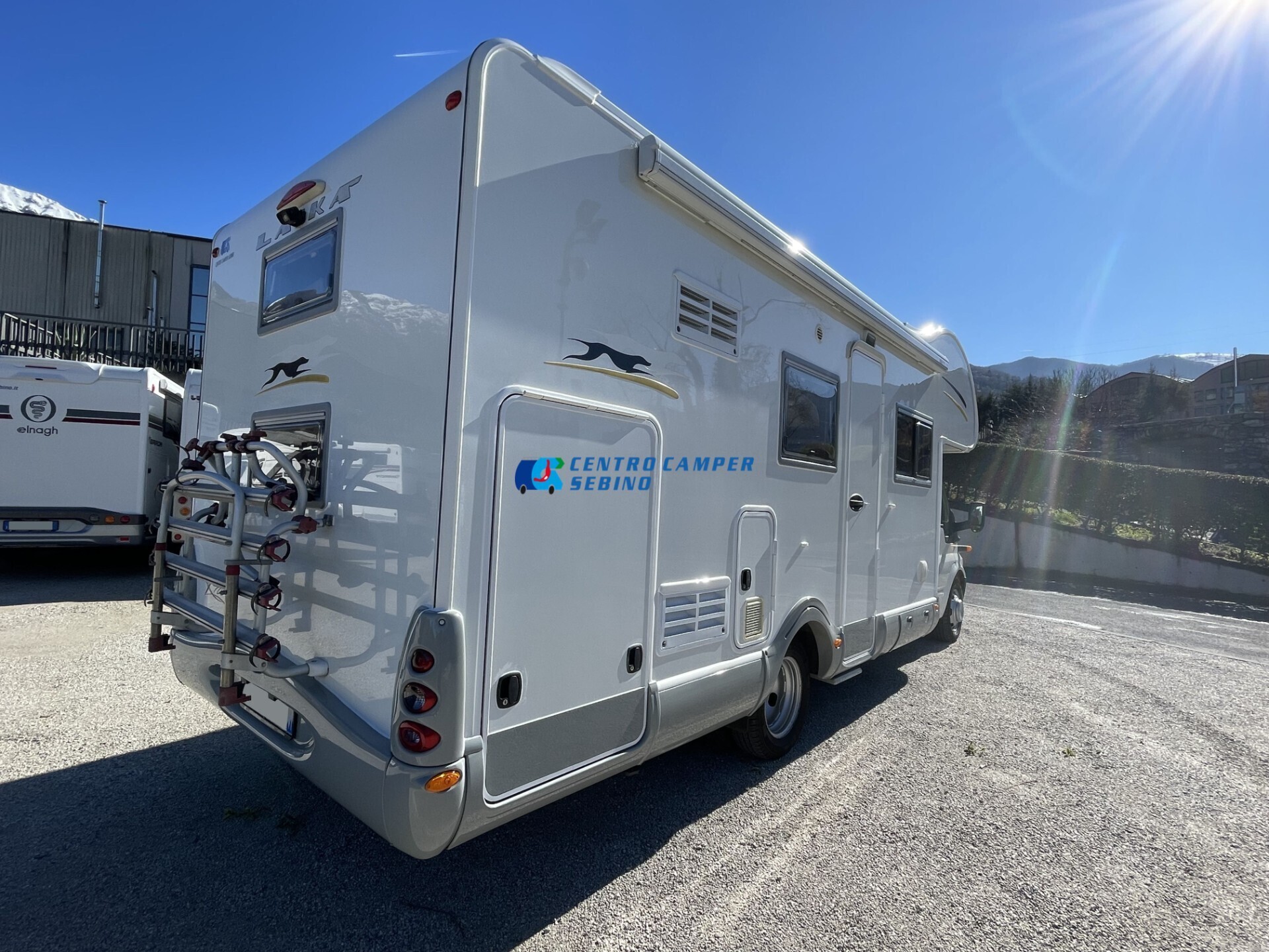 Laika X700 camper mansardato gemellato posteriore