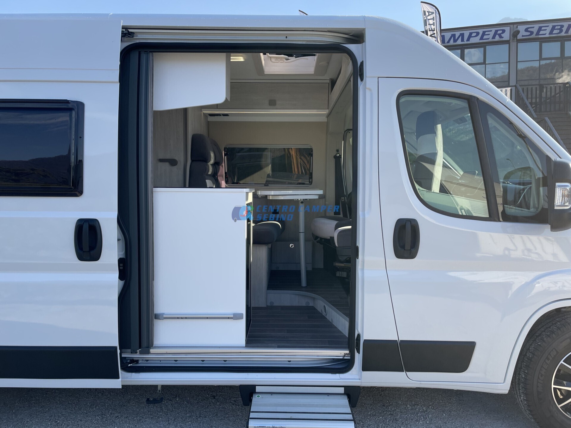 Roller Team Livingstone 2 2024 camper van 5,99 mt