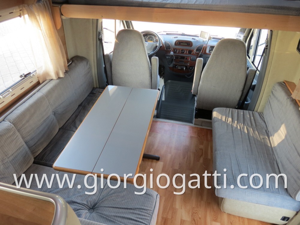 CAMPER AZ SYSTEM 700 MECCANICA MERCEDES CAMBIO AUT