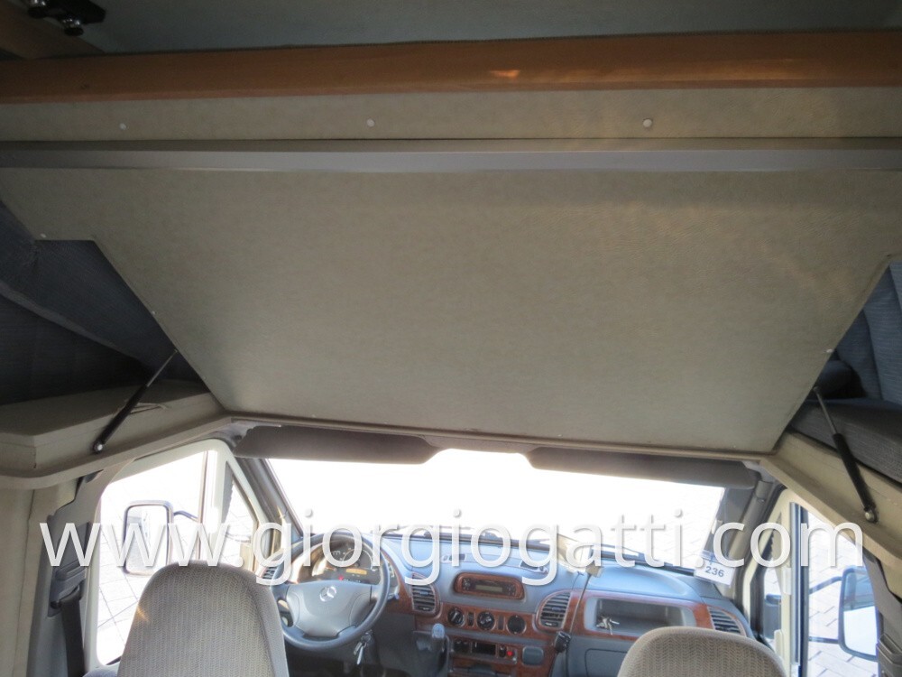 CAMPER AZ SYSTEM 700 MECCANICA MERCEDES CAMBIO AUT
