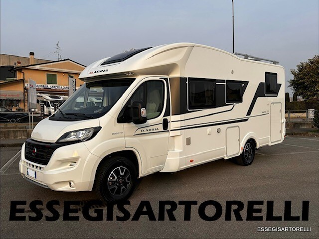 ADRIA MATRIX AXESS M 670 SL 2021 GEMELLI 160 CV UN