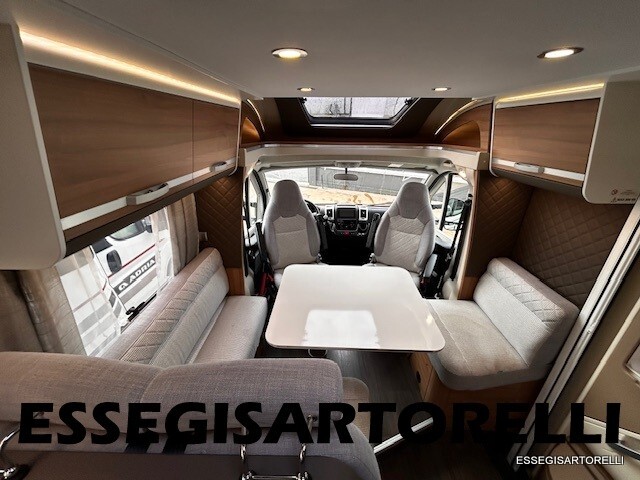 ADRIA MATRIX AXESS M 670 SL 2021 GEMELLI 160 CV UN