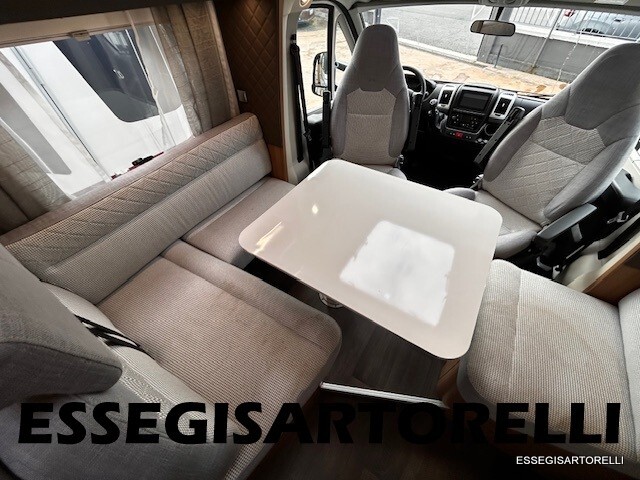 ADRIA MATRIX AXESS M 670 SL 2021 GEMELLI 160 CV UN