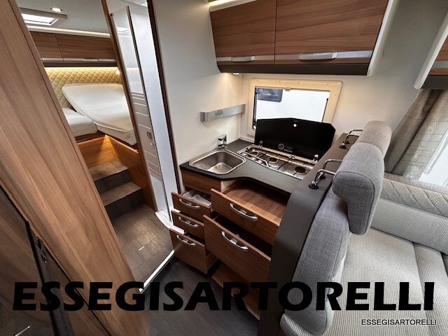 ADRIA MATRIX AXESS M 670 SL 2021 GEMELLI 160 CV UN