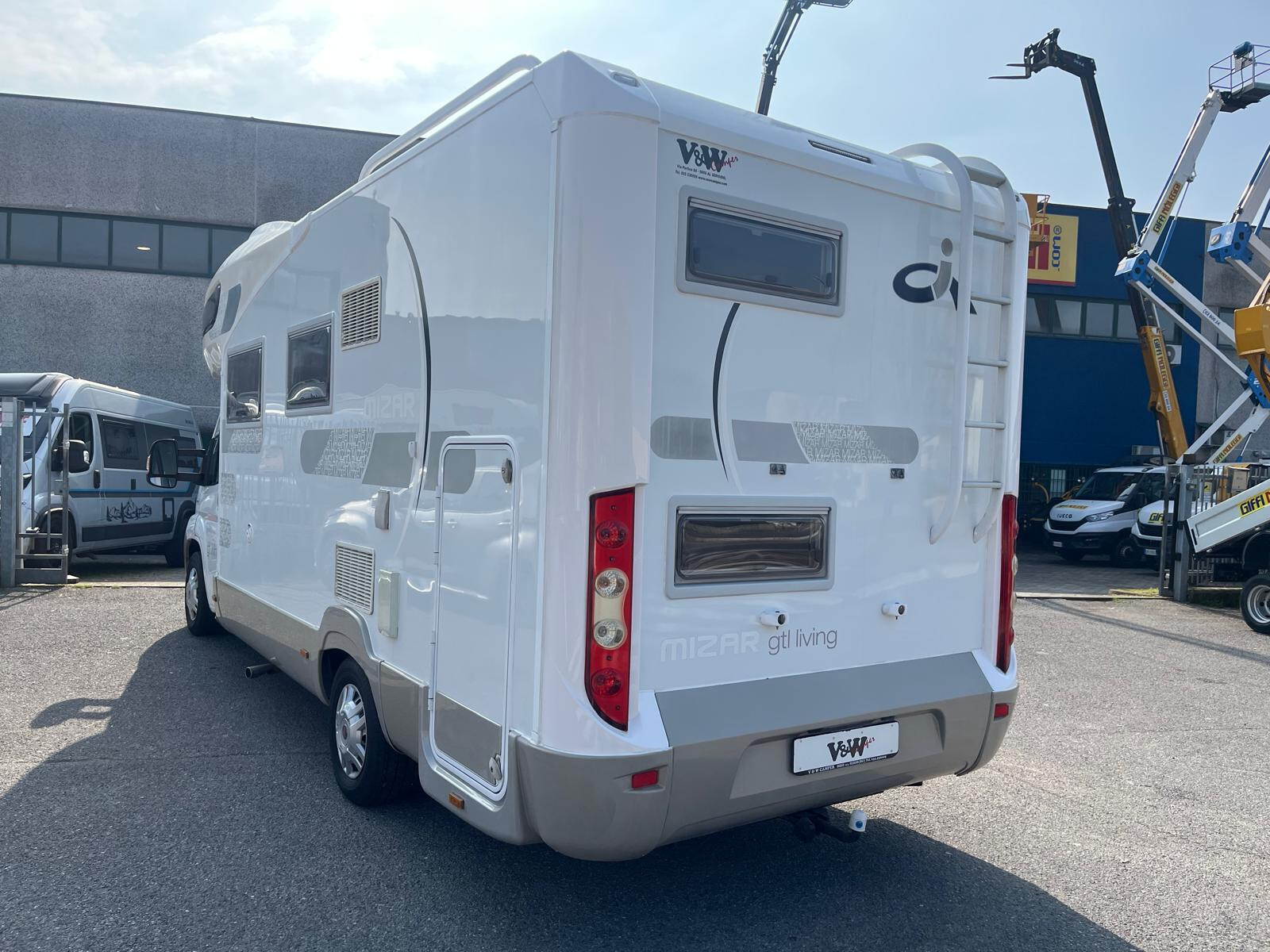 Trigano MIZAR GTL LIVING MANSARDATO