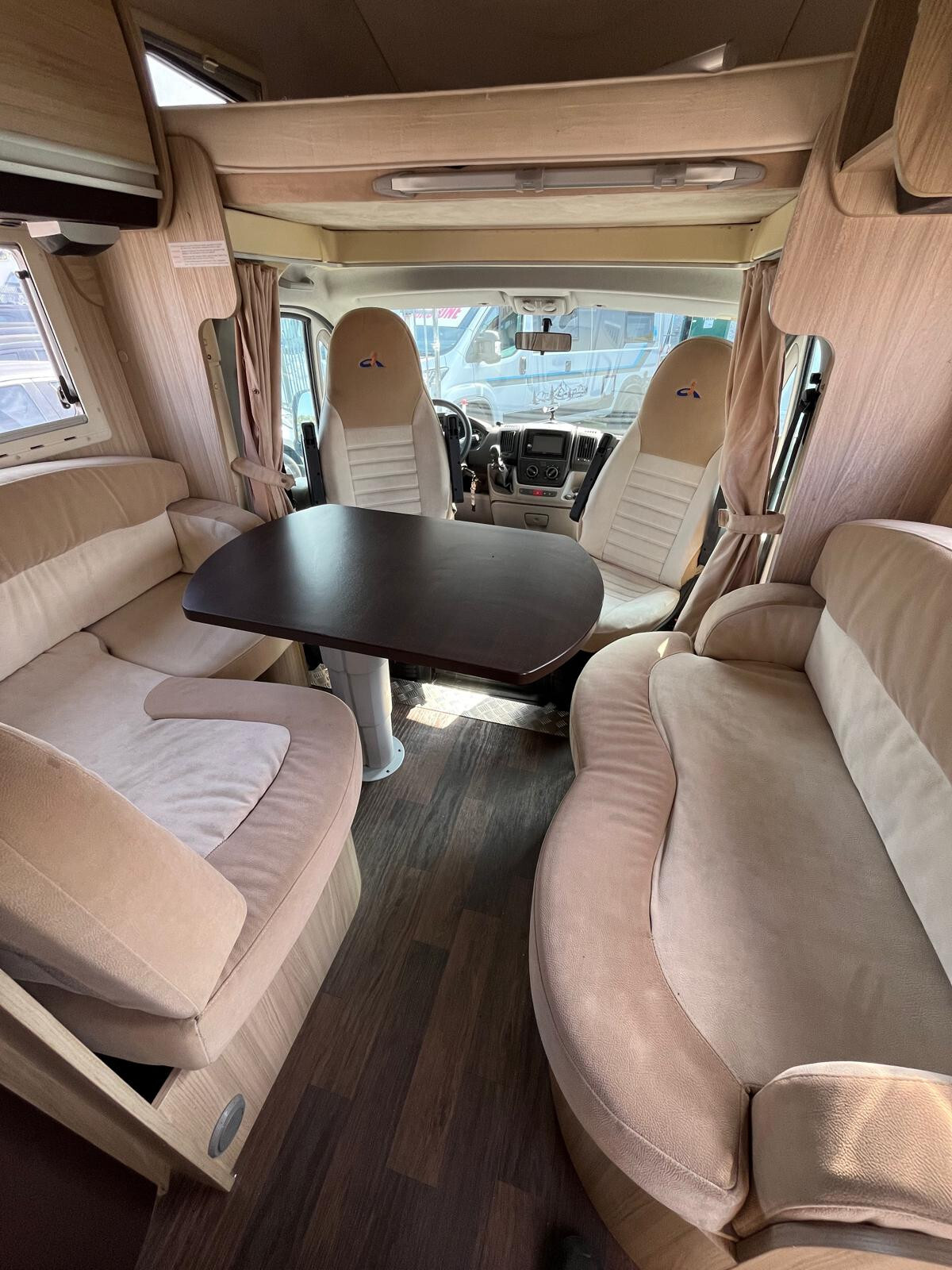 Trigano MIZAR GTL LIVING MANSARDATO