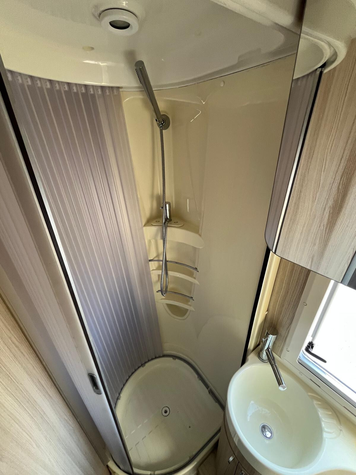 Trigano MIZAR GTL LIVING MANSARDATO