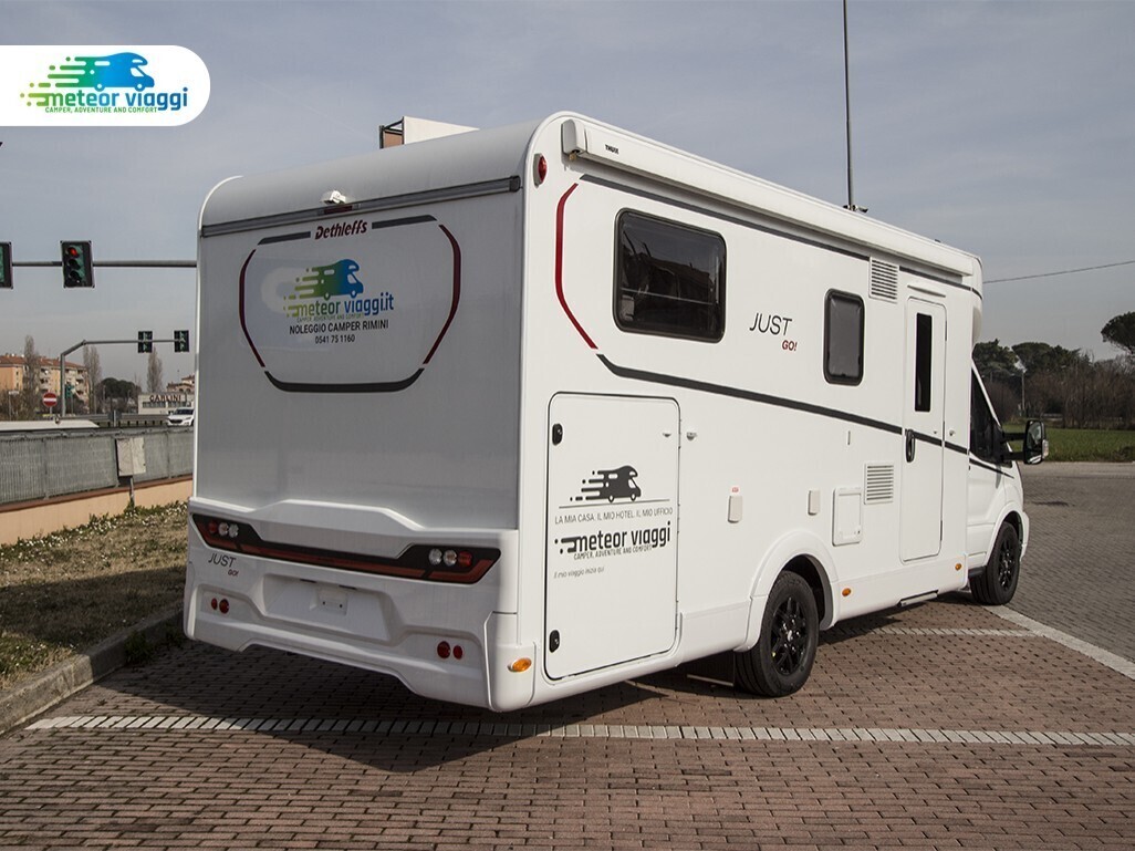 Camper Semintegrale 4 posti Dethleffs T7055 Just G