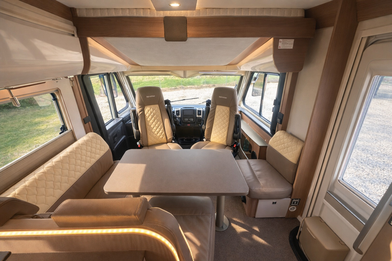MOTORHOME BUERSTNER IXEO I 690 G - LETTI GEMELLI, 