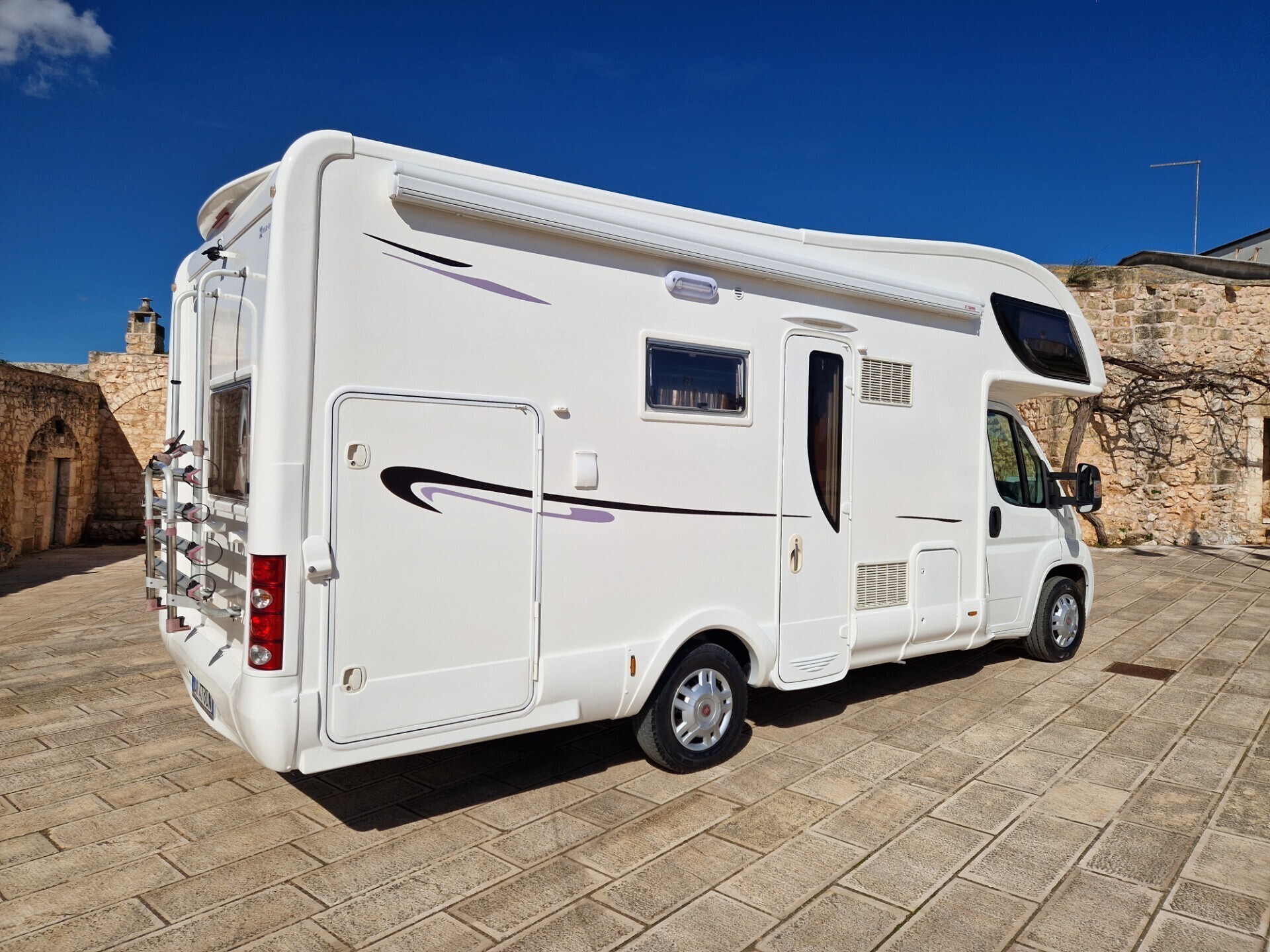Mclouis TANDY 620